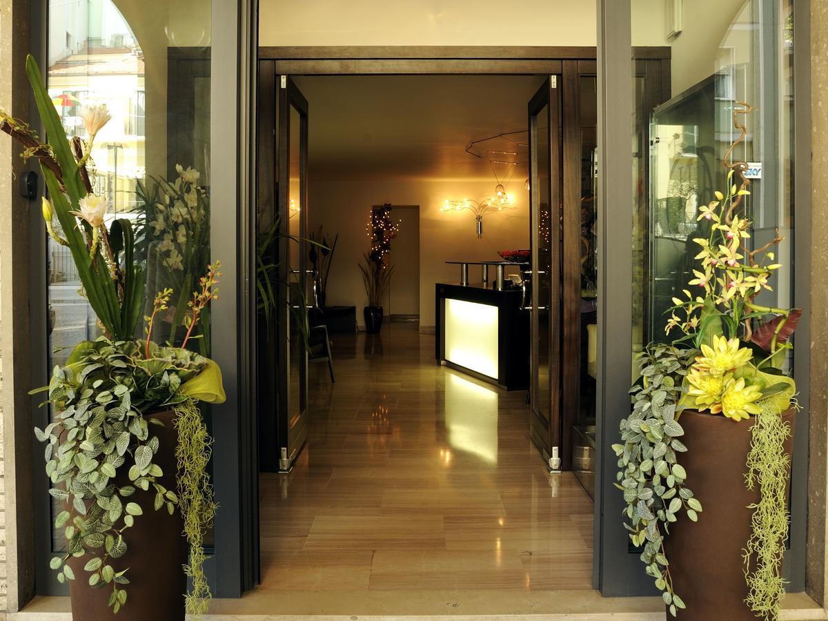 Hotel Concordia Loano Esterno foto